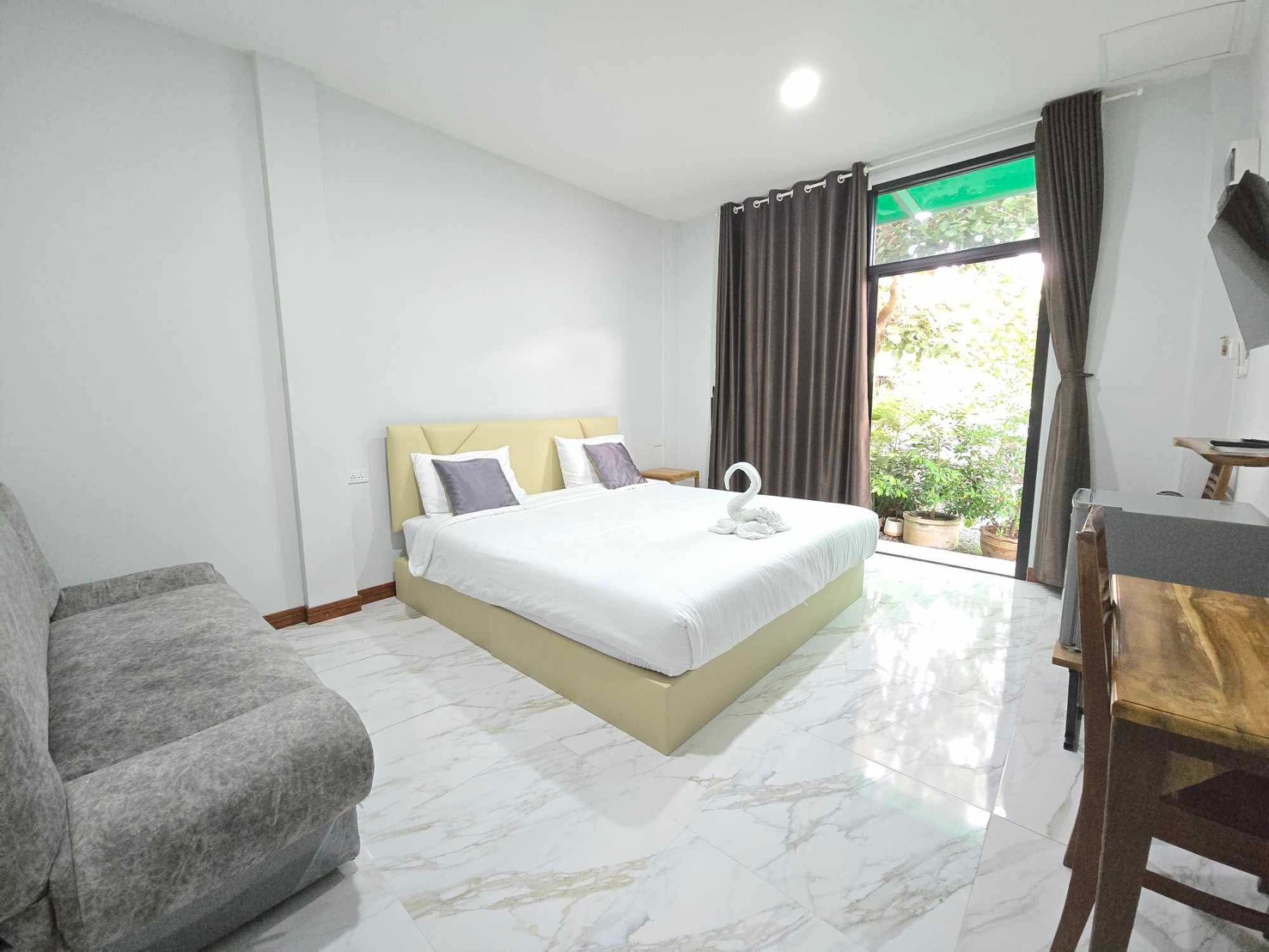 Room 1 Pic 7